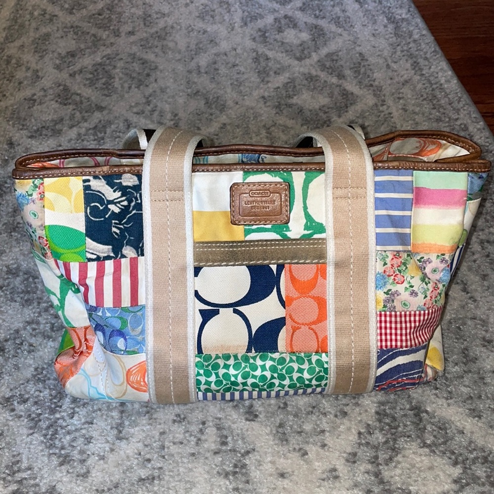COACH Hamptons Multicolor Patchwork Tote Bag No. L0693-10444.